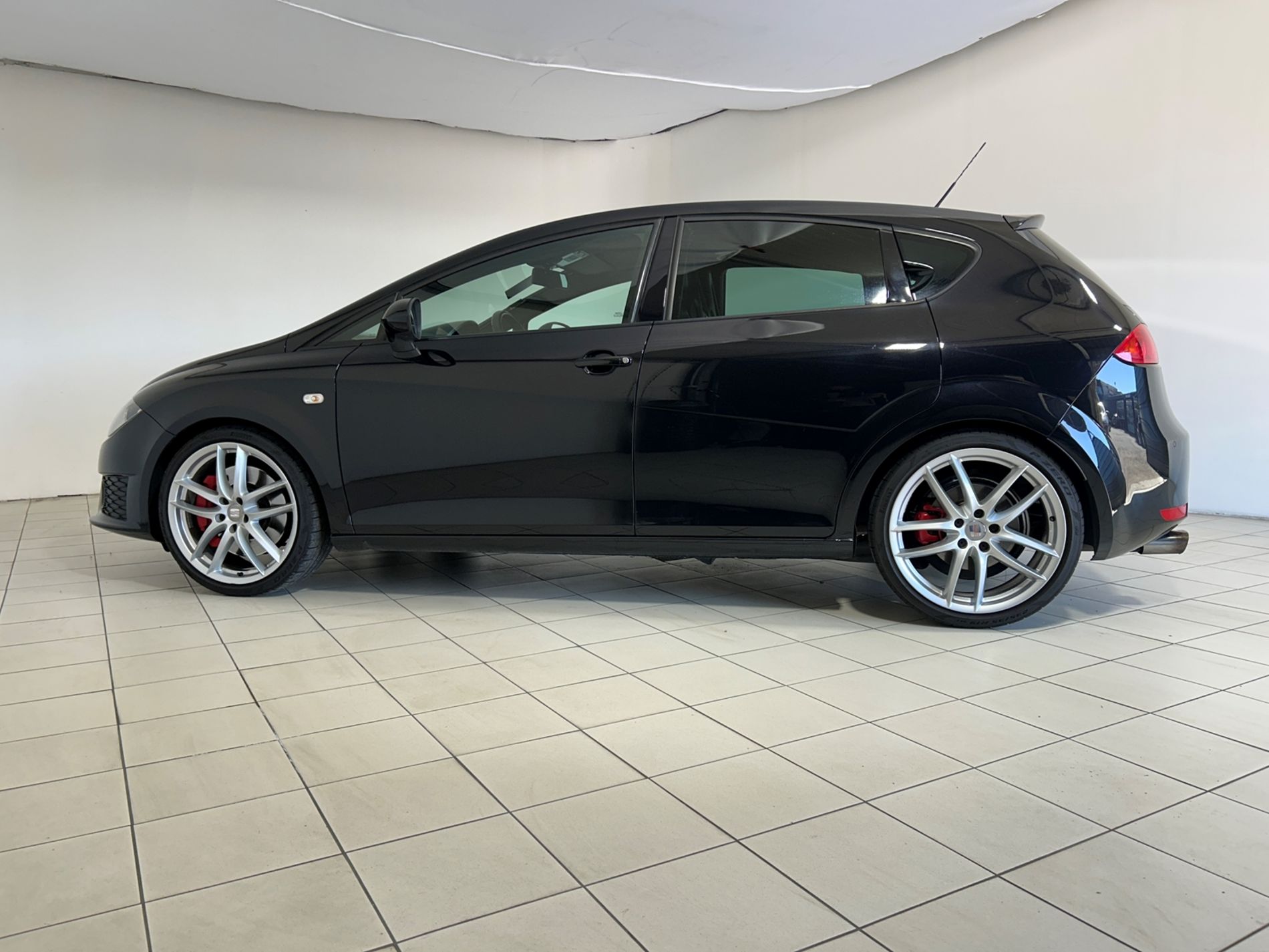 Cupra Leon 2.0 tsi R 265cv - Autoviemme